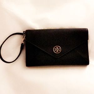 Tory Burch Robinson Envelope Wallet / Wristlet
